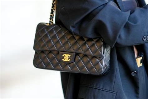 vintage chanel bag gold hardware|old fashioned Chanel bags.